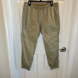Gap khaki joggers. New without tags. Size Large